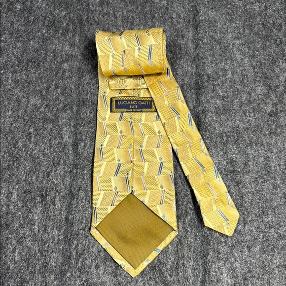 Luciano Gatti Yellow and Blue Geometric Silk Tie - Picture 4 of 5